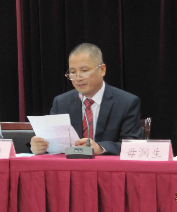 湖北宜春工程机械有限公司肖疆总经理致辞