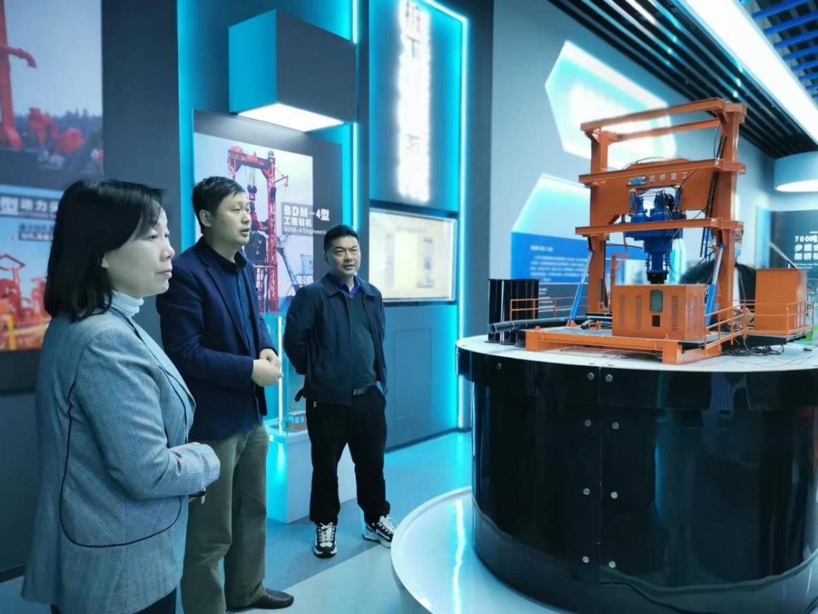 介绍BDM-4型工程钻机模型